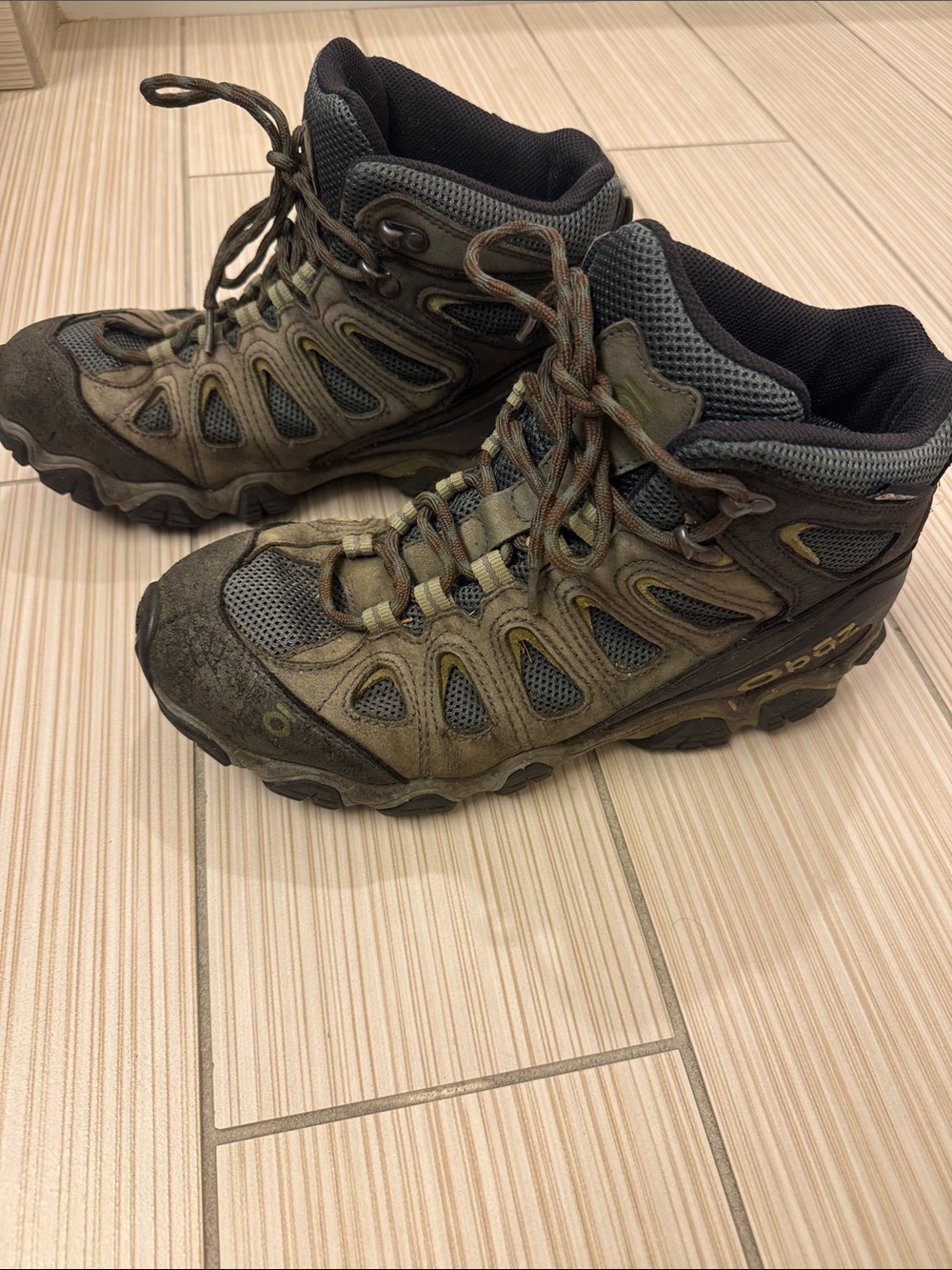Oboz Women's Sawtooth X Mid B-DRY Hiking Boot Sz. 9 - Picture 7 of 12